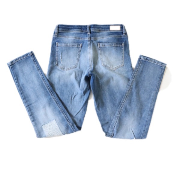 BUFFALO Henya Patched Denim Jeans - Picture 5 of 9